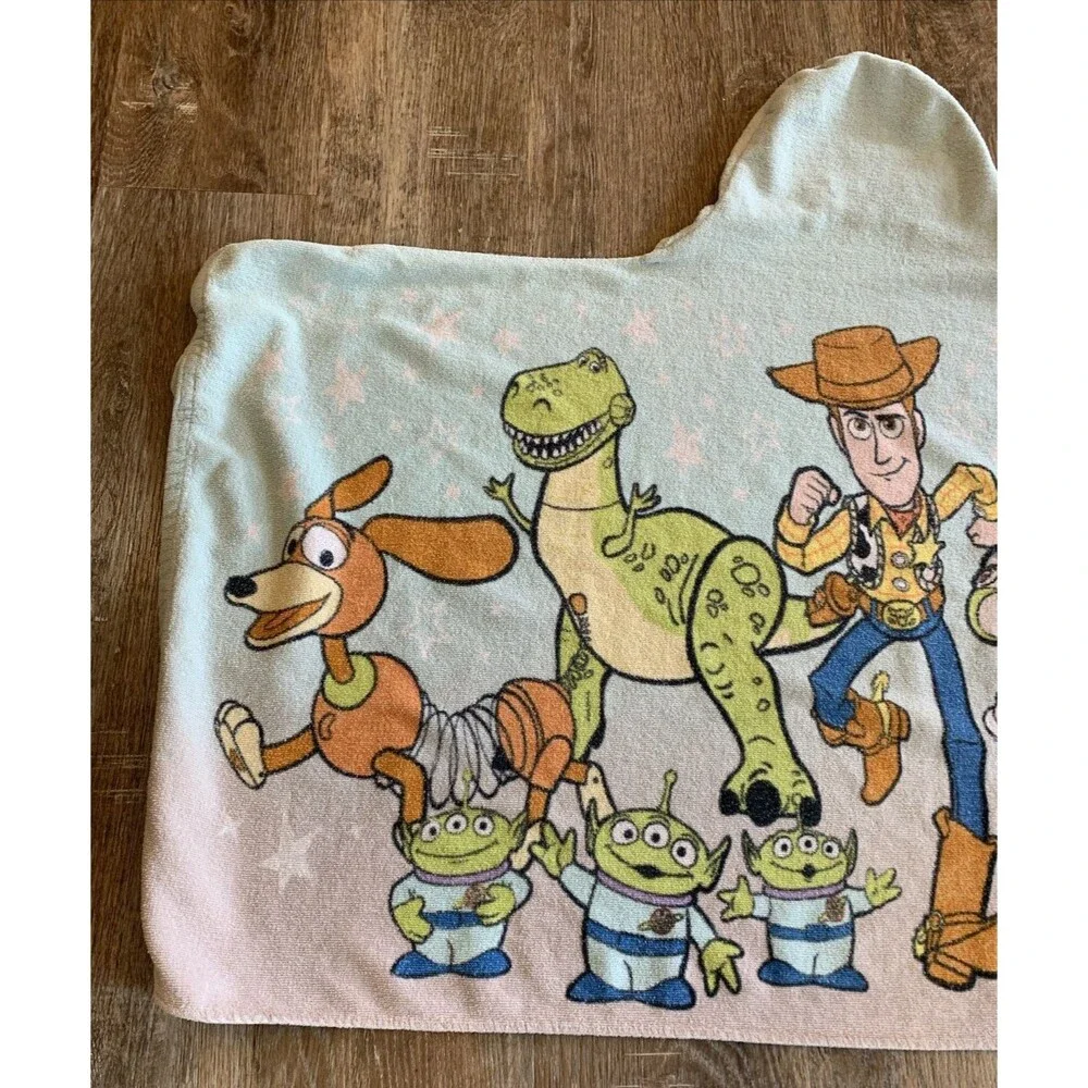 Disney Kids Toy Story Wearable Hooded Woody Towel 43